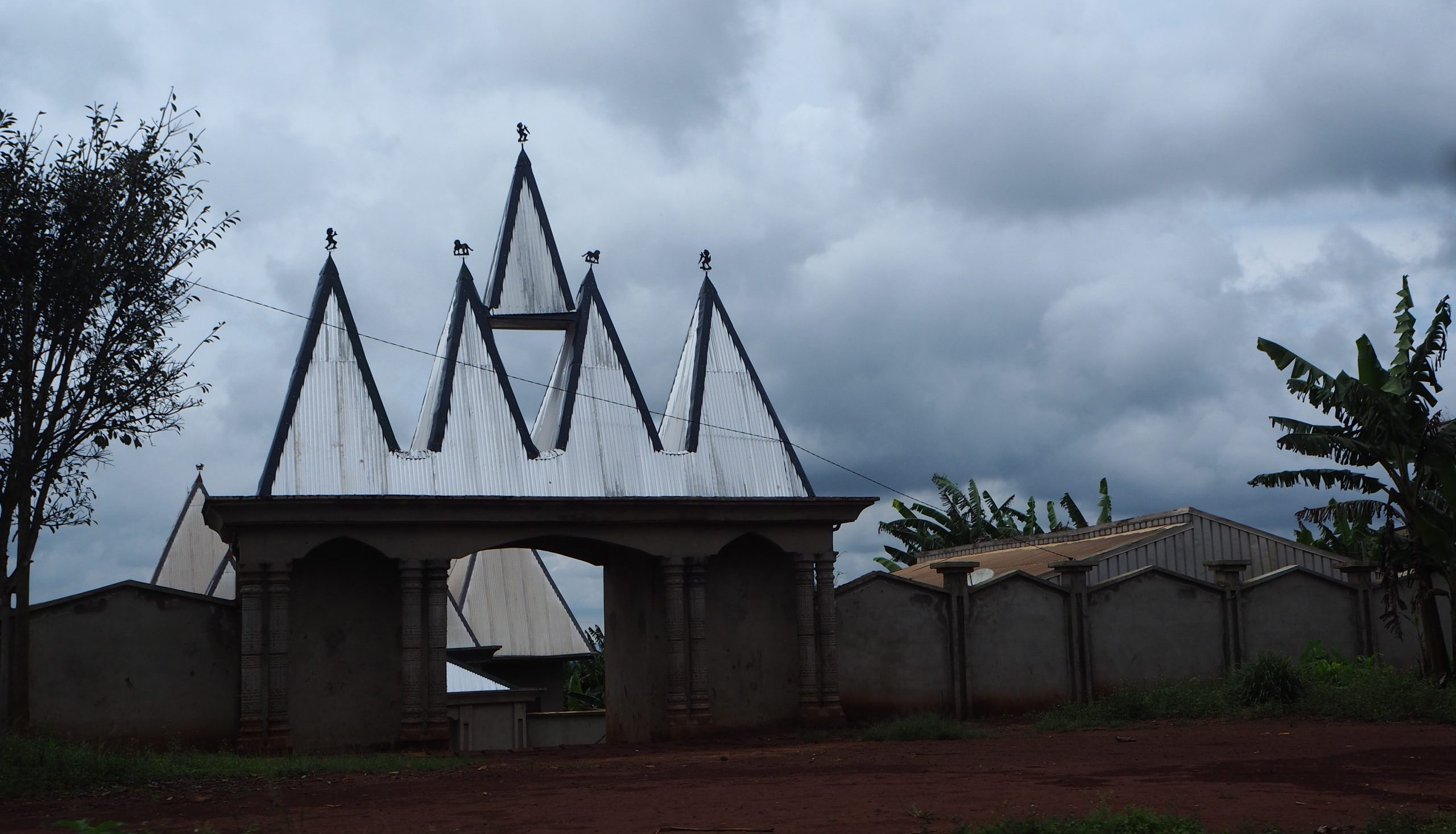 Following Ta Defo to the Bandjoun Market: The Art of Winning Without Making Others Lose olympus digital camera